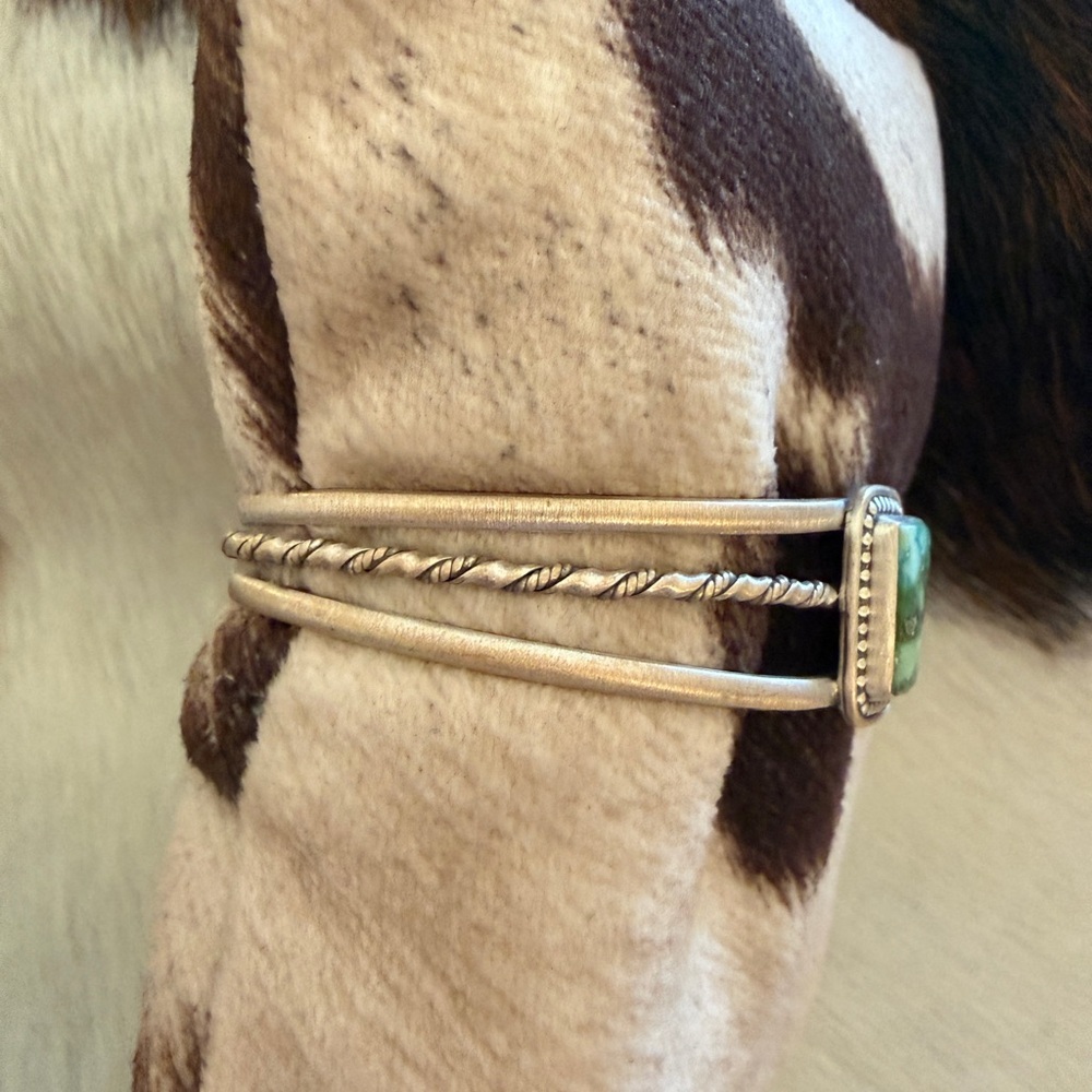 ❤️ Sonoran Mountain Turquoise Matte Sterling Navajo Style Adjustable Cuff 14.4Gm - Picture 4 of 15